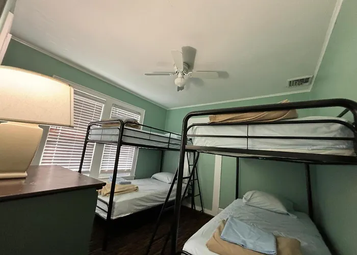 Sunset House 511 Apartment